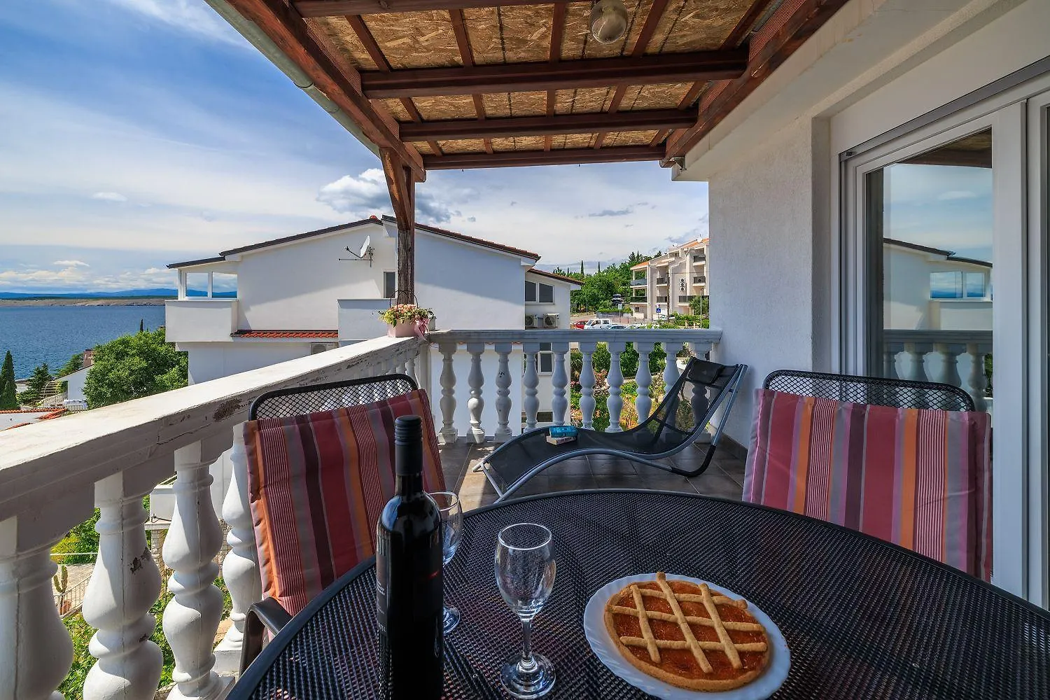 Helles Apartment Nur 150 Meter Zum Strand Mit Jacuzzi, Meerblick, Pool, Billard Dramalj Croatia