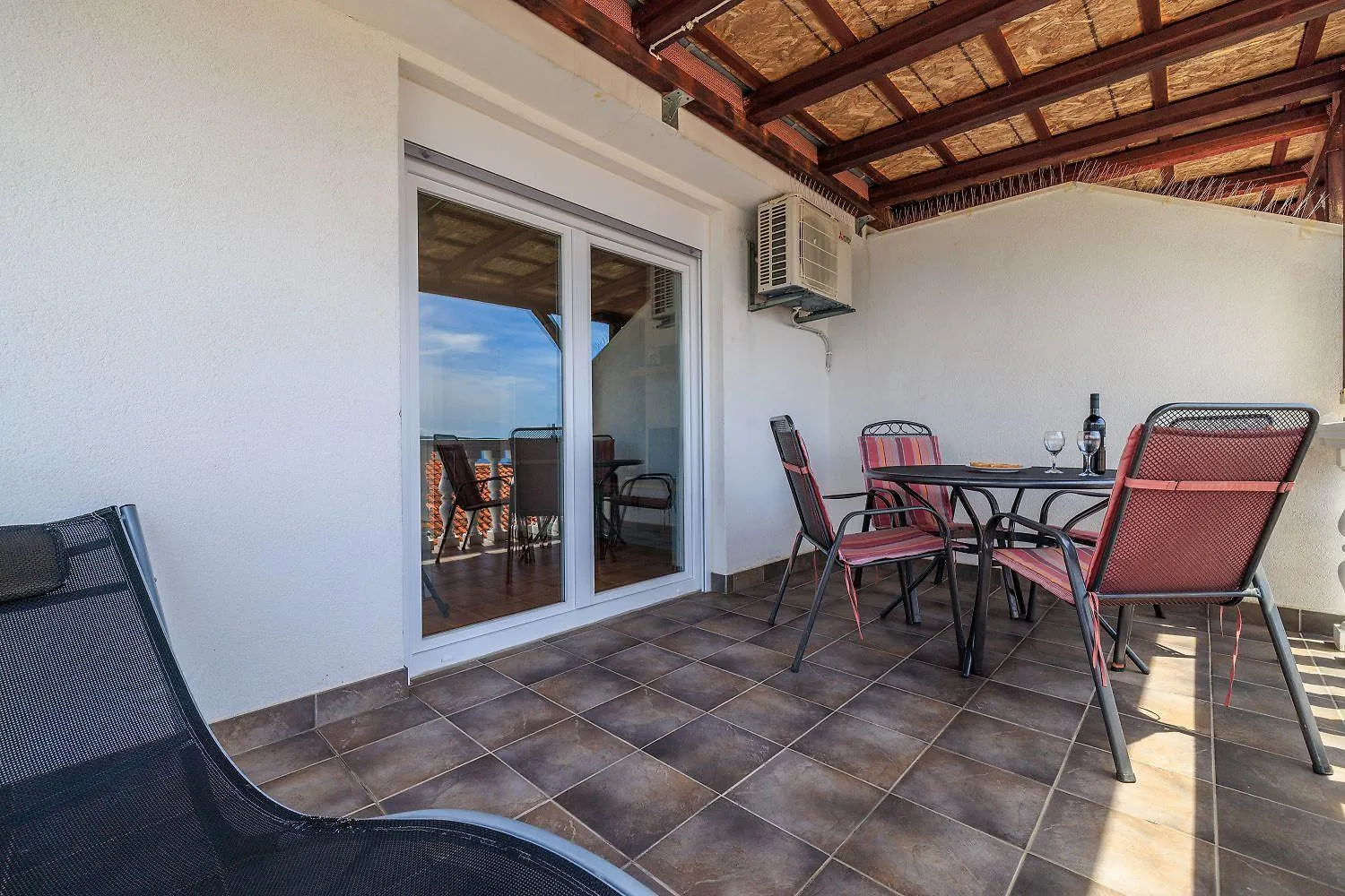 Helles Apartment Nur 150 Meter Zum Strand Mit Jacuzzi, Meerblick, Pool, Billard Dramalj